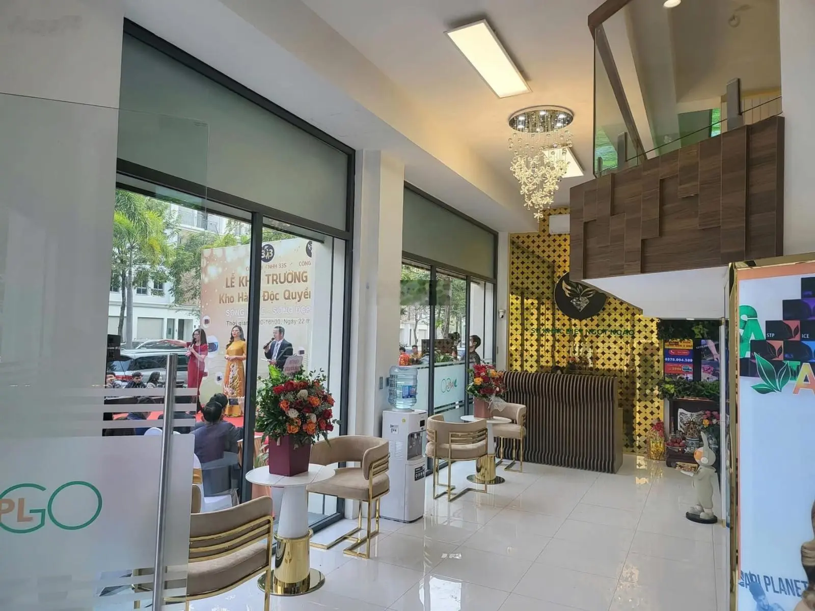 Bán shophouse kinh doanh The Manor Central Park 120m2 giá 52 tỷ bao thuế phí