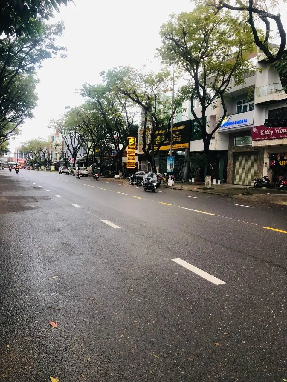 Bán nhà 3 tầng MT đường Kinh Dương Vương, vị trí gần chợ Phú lộc giá 7 tỷ. LH: 0942 992 ***