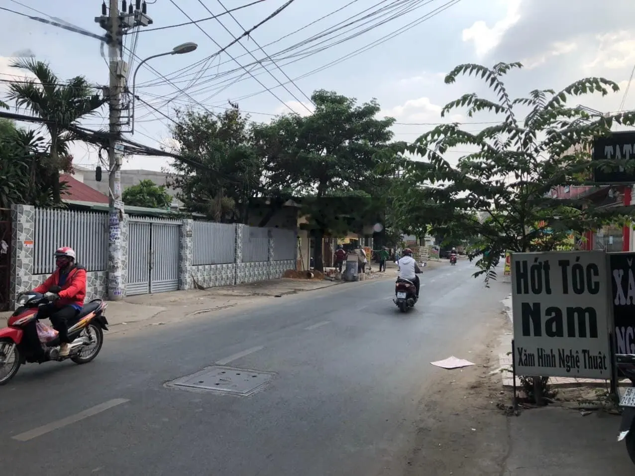 Bán gấp nhà 1trệt 2 lầu. Mặt tiền Trung Mỹ Tây 13, Q12, HCM buôn bán kinh doanh sầm uất giá 13ty5