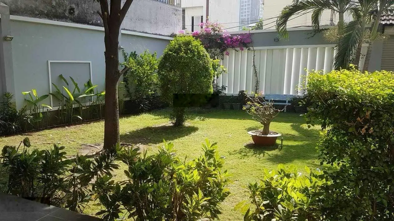 Chỉ 50.5 tỷ - sở hữu biệt thự sân vườn Thảo Điền - 360m2 - trệt 2 lầu đẹp