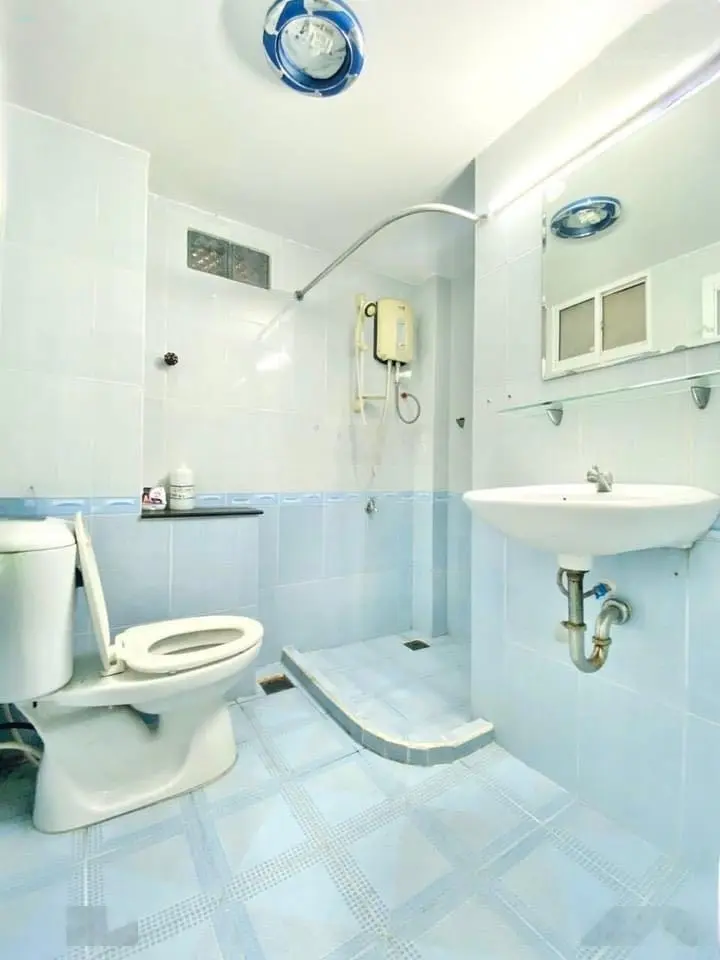 Hẻm xe hơi 5m Phan Xích Long, Phú Nhuận, 5 tầng, 8 phòng, 40tr/tháng. chỉ 9.4 tỷ