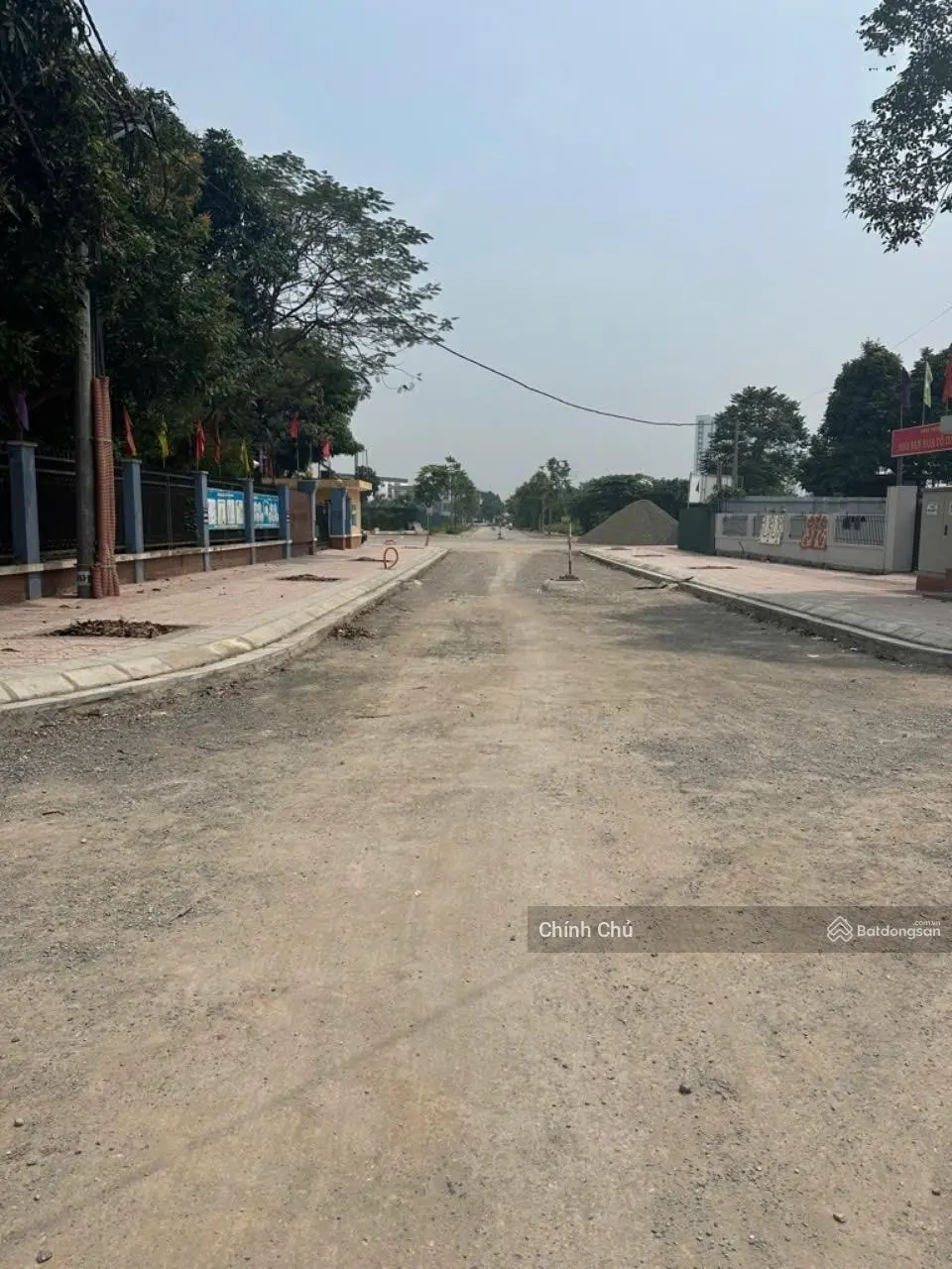 Bán đất 2 mặt ngõ sẵn nhà và cửa hàng cho thuê tại ngọc thụy-long biên