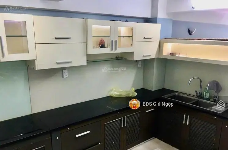 Cô hiền cần bán căn nhà 3 tầng ở tân bình -dt 43m2- cho thuê 12/th