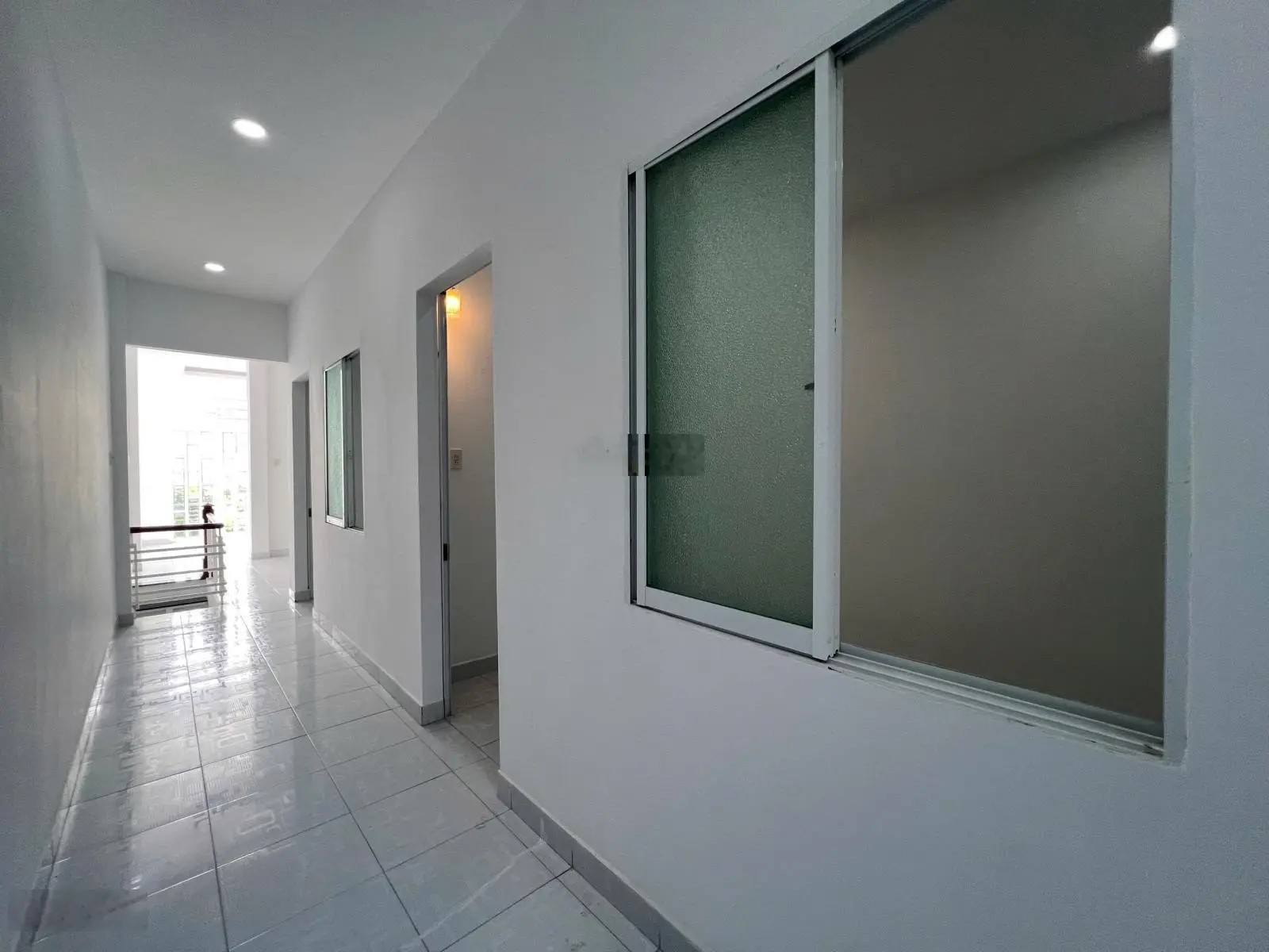 Nhà1 trệt 1 lầu Hòn Xện đường 13m cách biển bến du thuyền chỉ tầm 500m