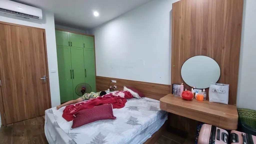 Nhà hiện đại 4 tầng, dt 51m2 mặt tiền 6m, ô tô vào nhà tại phường Đồng Mai, Hà Đông