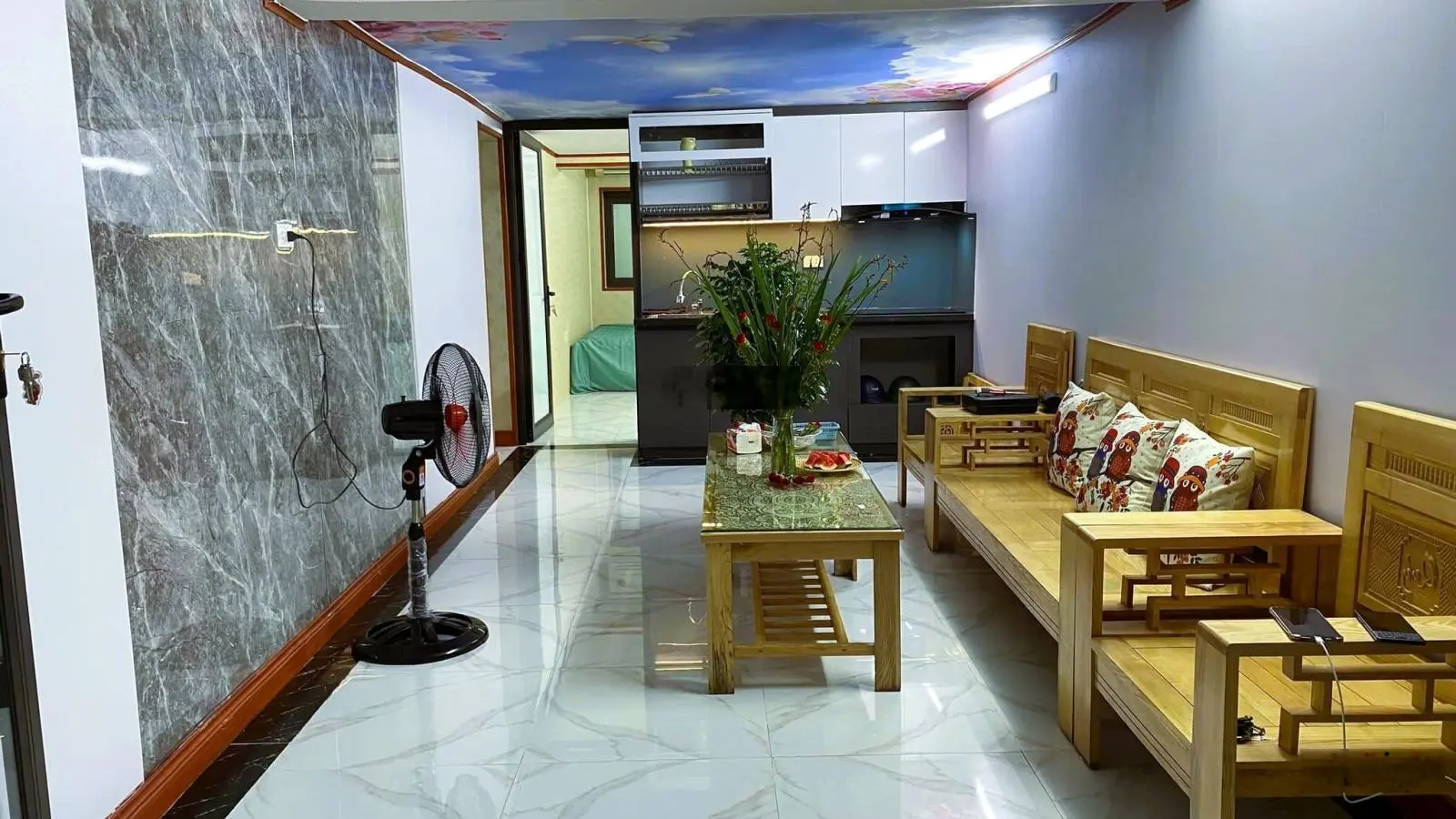 2.75 tỷ-ô tô đỗ cửa-tập thể tầng 1- 3 ngủ full nội thất-tân mai-đền lừ-hm