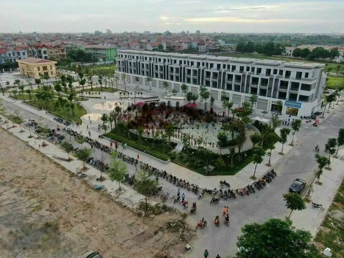 Cần bán lô đất 100m gần trường học, chợ đã hiện hữu tại dự án Vườn Sen Từ Sơn. 3,2 tỷ. 0326 569 ***