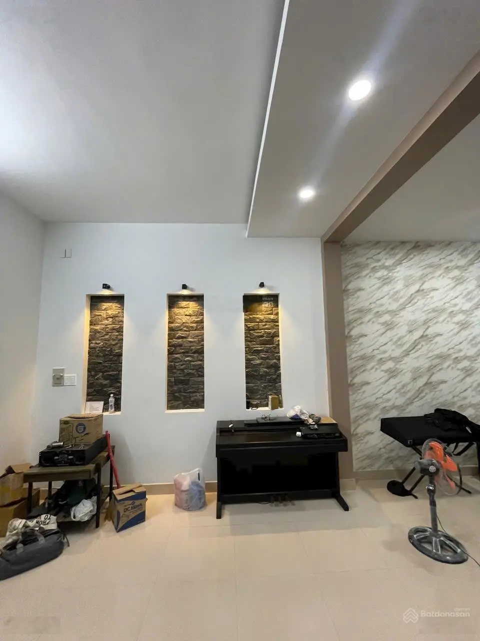 Nhà Trệt- 2 Lầu. Gần Làng ĐHQG Tp.HCM. DT: 73M2. Giá: 4.1 Tỷ Tl