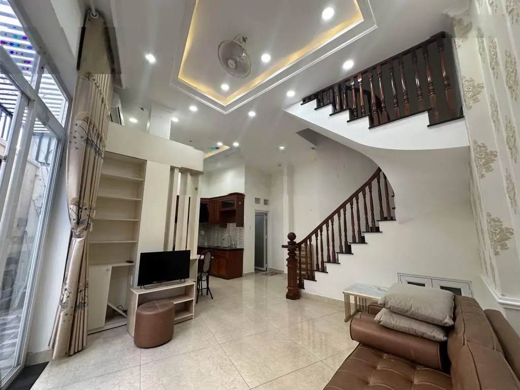 Mua nhà tặng toàn bô nội thất. Sở hữu biệt thự giá tốt nhất trung tâm thành phố Thủ Đức.