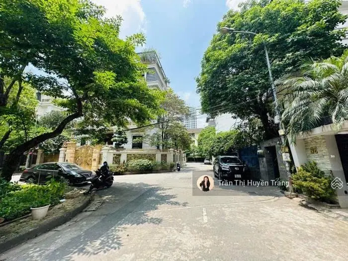 Biệt thự vip sát Vườn Đào, Lạc Long Quân, 85m2, 5 tầng thang máy, 2 mặt ngõ ô tô, 35 tỷ 0973 355 ***