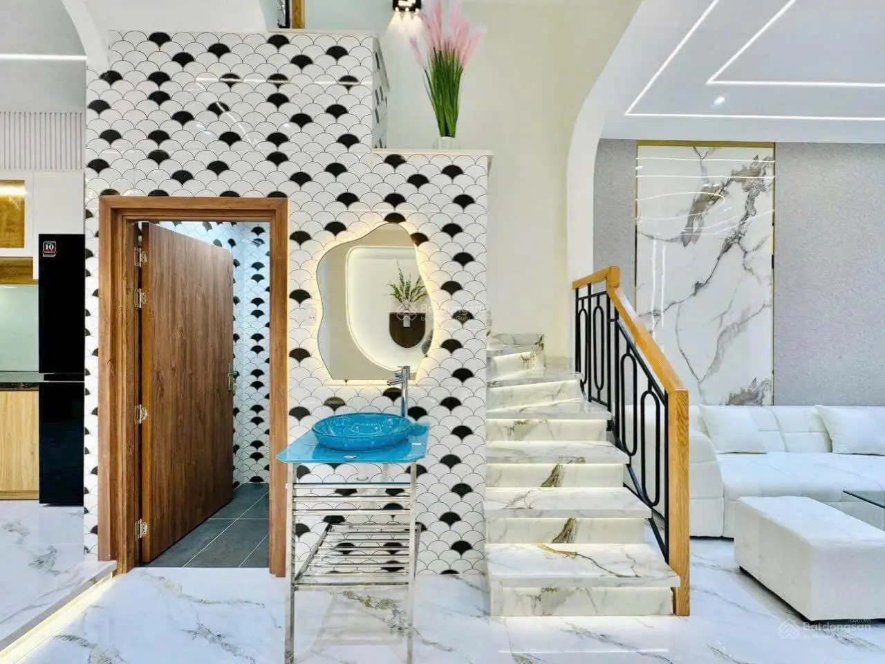 gần Hồ Con Rùa, nhà Võ Văn Tần. Q3, 65m2 (5x13). giá 3ty360, hđt 23tr/tháng. đầu tư chọn ngay