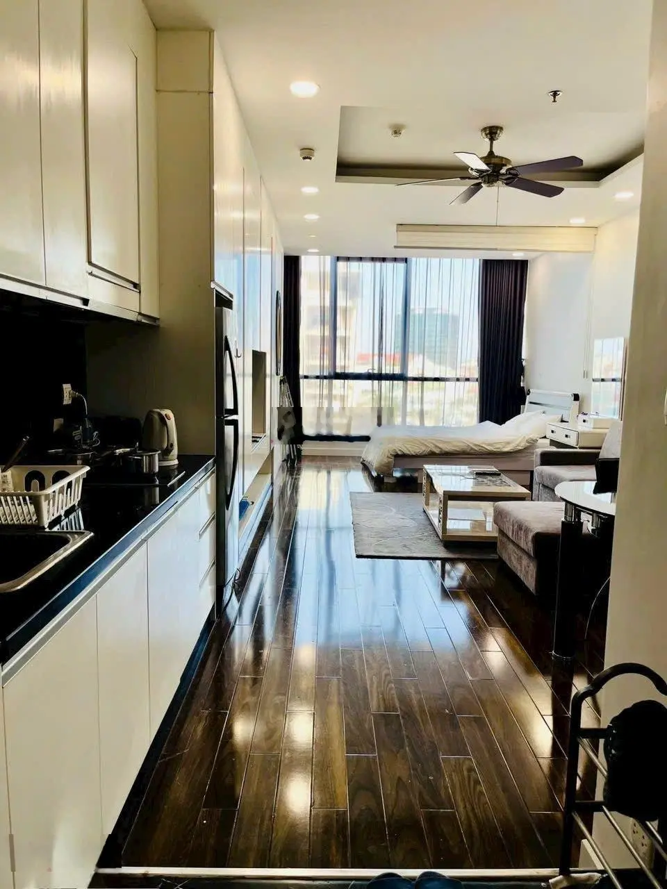Bán căn hộ Studio 45m2 Lancaster Núi Trúc 5.1 tỷ full đồ sổ lâu dài trung tâm Hà Nội 0966 849 ***