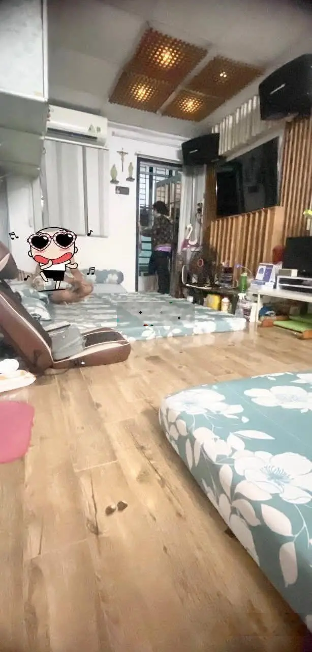 (2,95 TỶ TL) Nhà 1 Sẹc Hòa Hảo, 2 Lầu, Sát Mặt Tiền, Hẻm đẹp..!