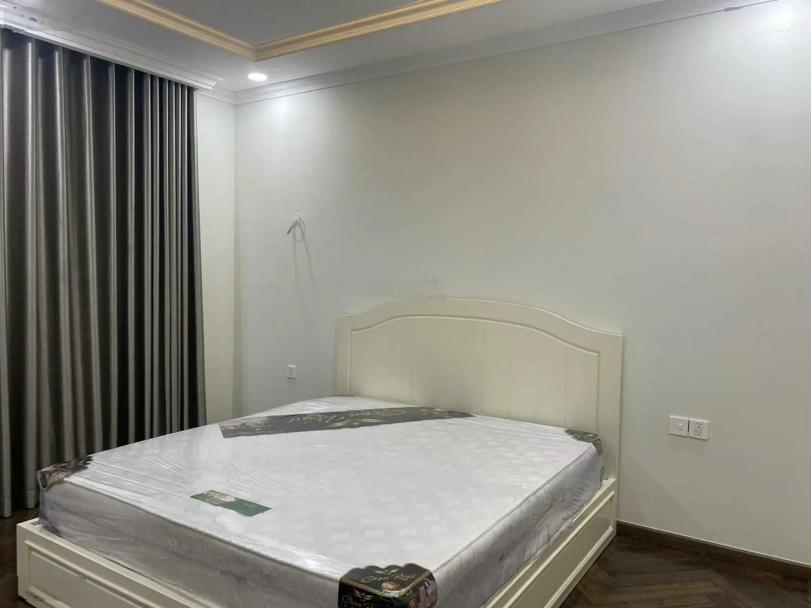 Chính chủ cần gấp căn biệt thự Lavila hoàn thiện full nội thất 12.2 tỷ - LH: 0902781375
