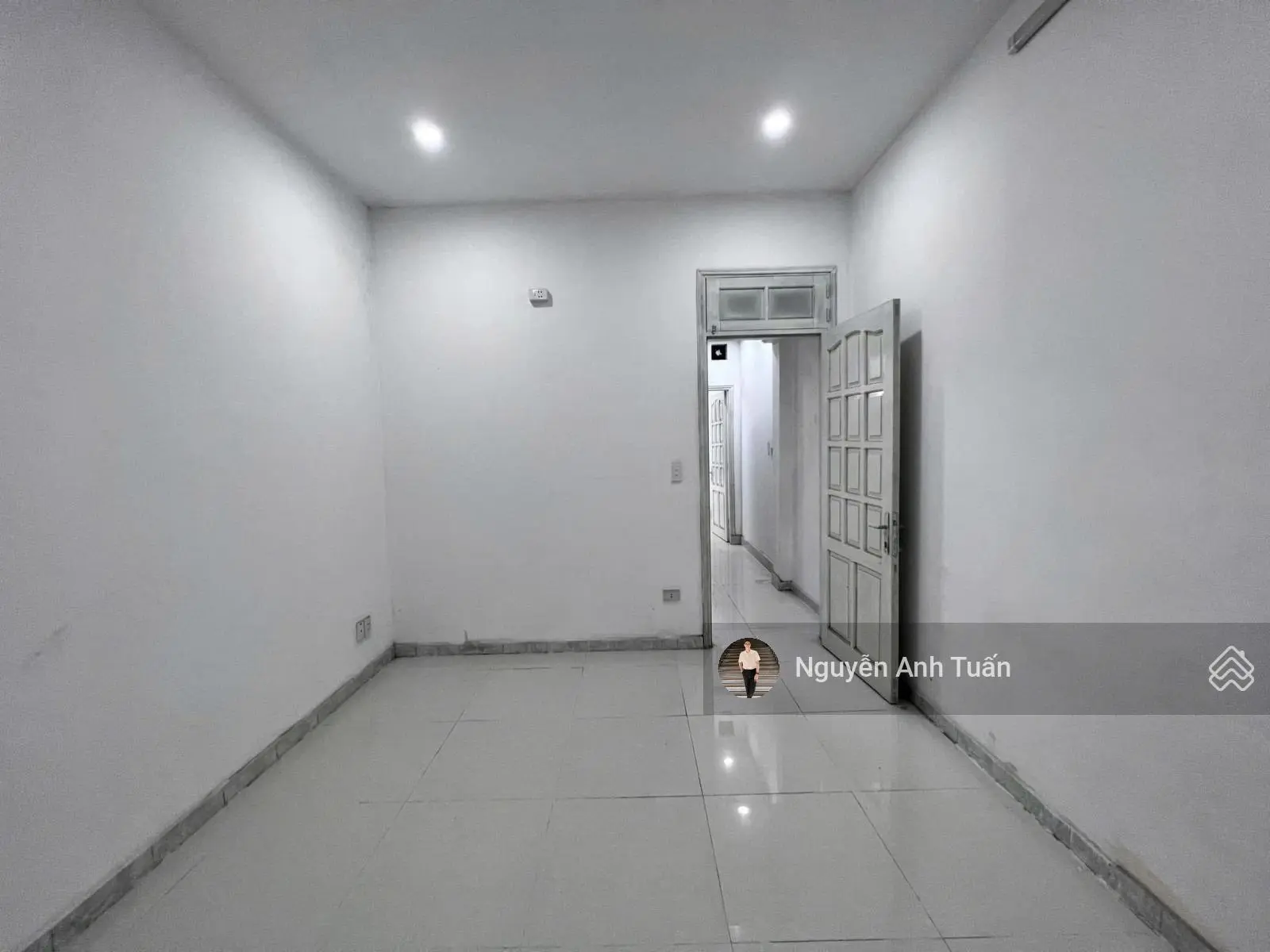 Bán nhà phân lô Lạc Long Quân, Cầu Giấy 6 tầng thang máy, oto 7 chỗ vào nhà DT 48M2 giá hơn 11 tỷ
