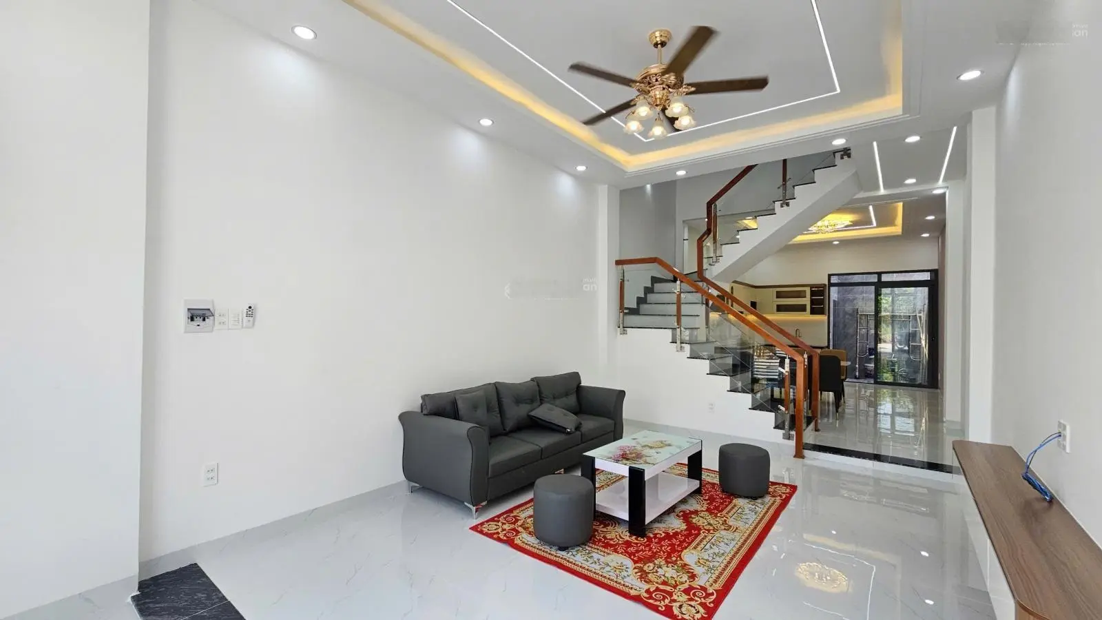 Nhà Đẹp Giá Rẻ: 2Tỷ950_Nhà 1 Trệt 1 Lầu KDC Gần Ngã Tư Miếu Ông Cù, TP.Thuận An