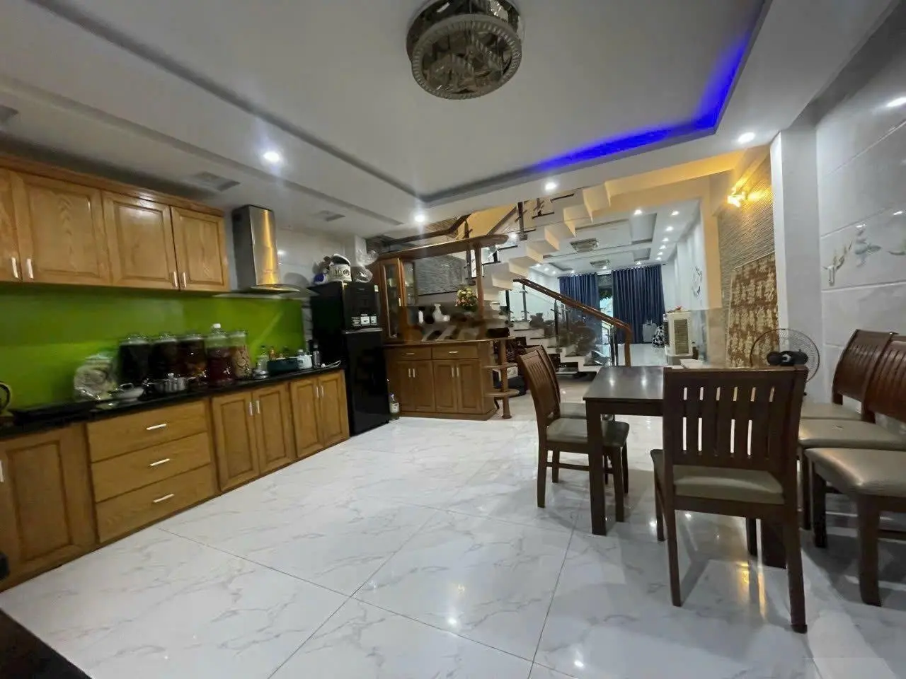 Bán nhà 3 lầu Trần Xuân Soạn, P. Tân Hưng, Quận 7, DT 75m2, sổ sẵn, LH 0896 465 *** gặp Ngọc