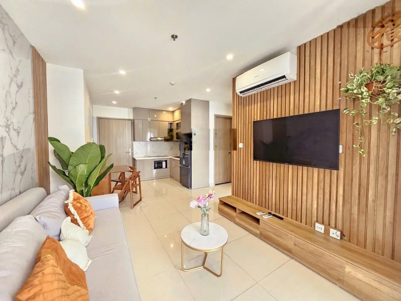 Chính chủ cần tiền bán gấp căn 1 ngủ + FULL đồ mới 100% 43m2, rẻ nhất, đã có sổ, giá hơn 2 tỉ