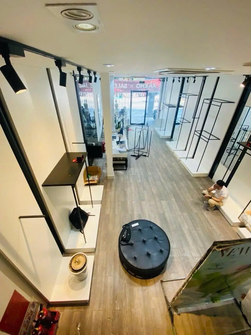 Nhà 3 tầng kiên cố 104m2 mặt tiền 5m4 phố kinh đô thời trang lê duẩn - mở mắt ra là có tiền