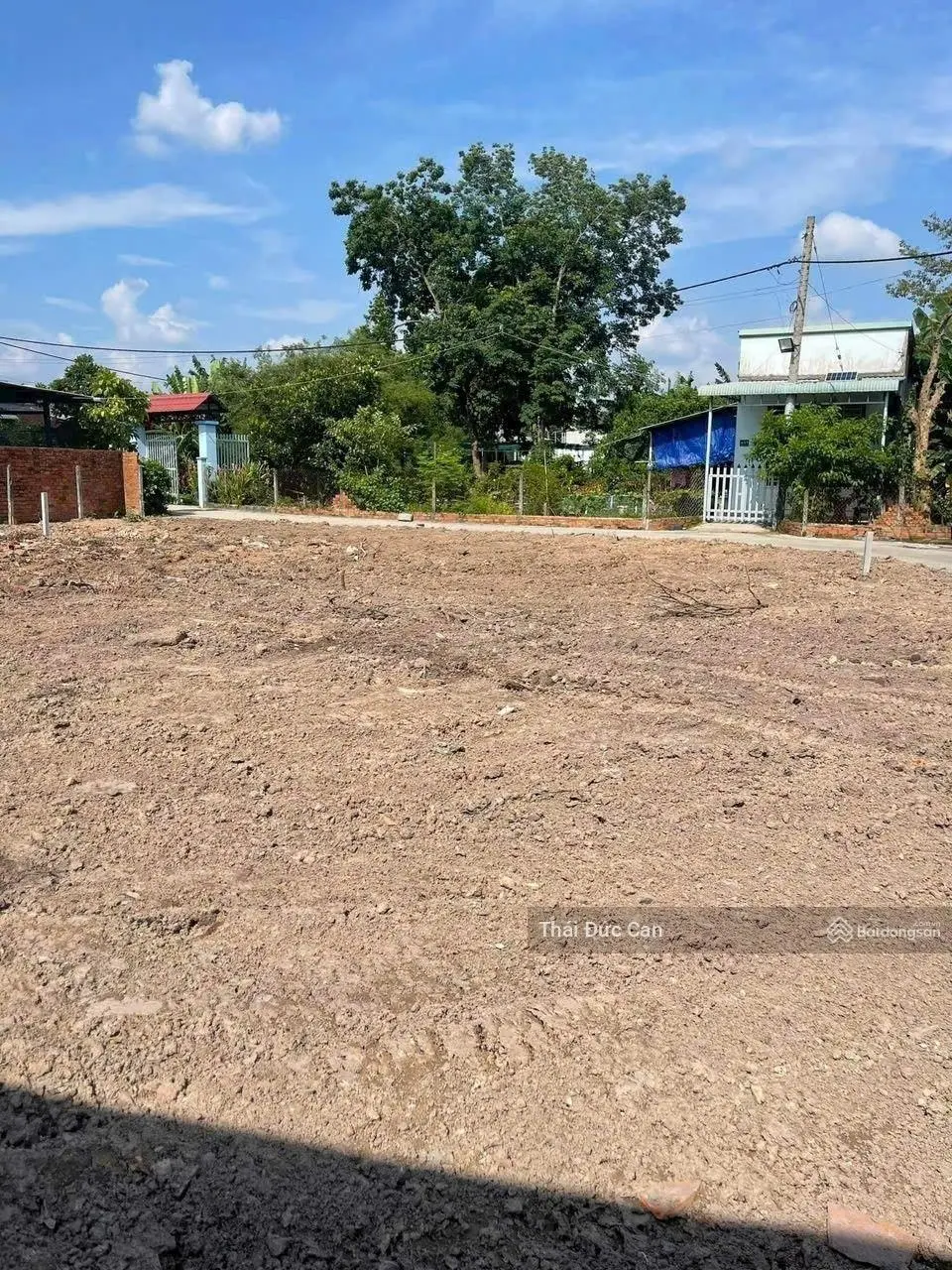 bán đất thị trấn bán dt 4*17 thổ cư hết đất đường thông, khu dân cư hiện hữu, xây dựng tự do
