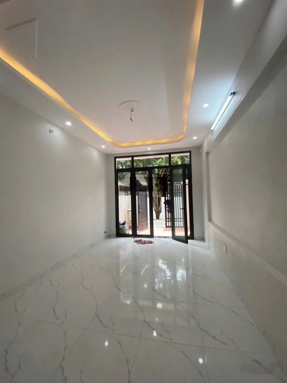Bán nhà 50m2x3T 10 phút ra Penika Tố Hữu.