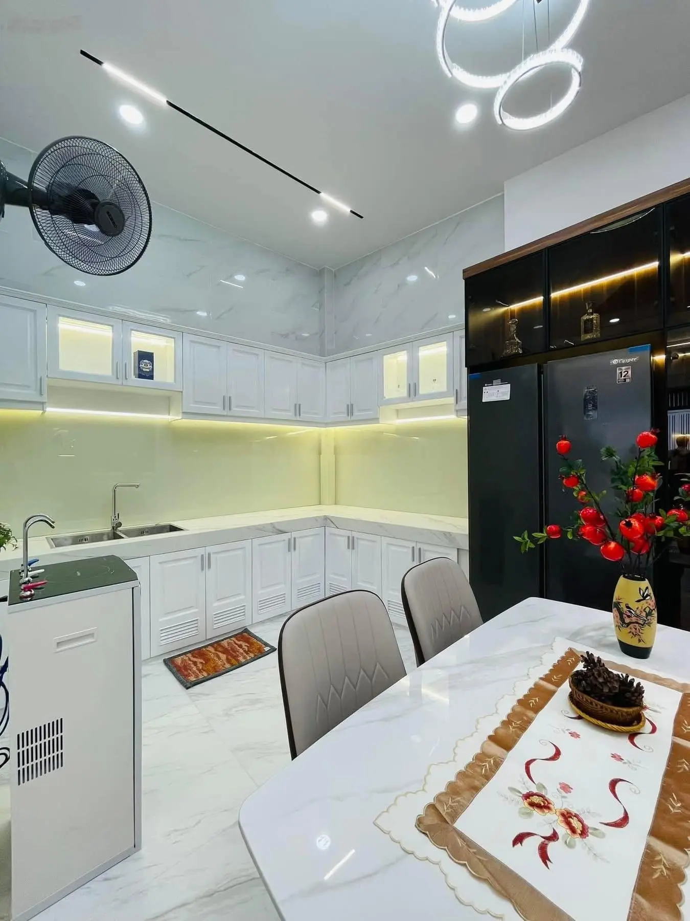 LÊN SÓNG NHÀ HẺM Ô TÔ 5M-NHIÊU TÂM QUẬN 5.Giá 2tỷ780/48m2.Cho thuê 10tr/tháng