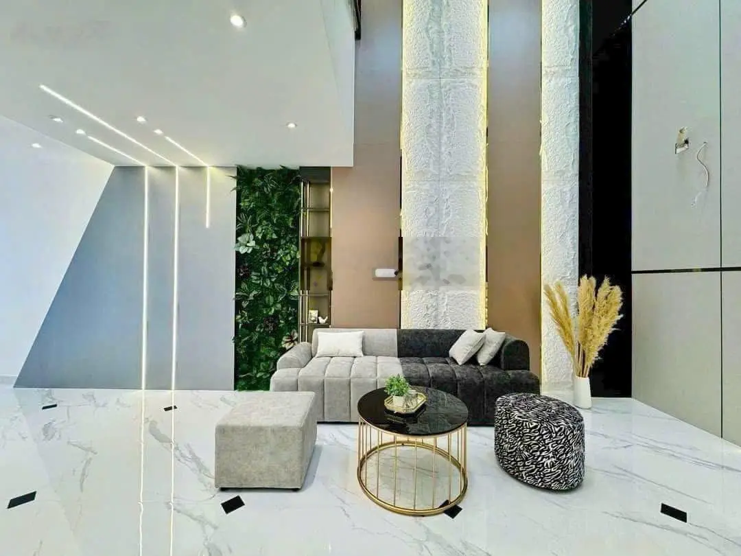 Bán nhà khu Lotte Cộng Hòa. Nhà 55m2 Hoàng Sa xây 1 trệt 2 lầu + sân thượng. Sổ riêng, giá 2 tỷ 890