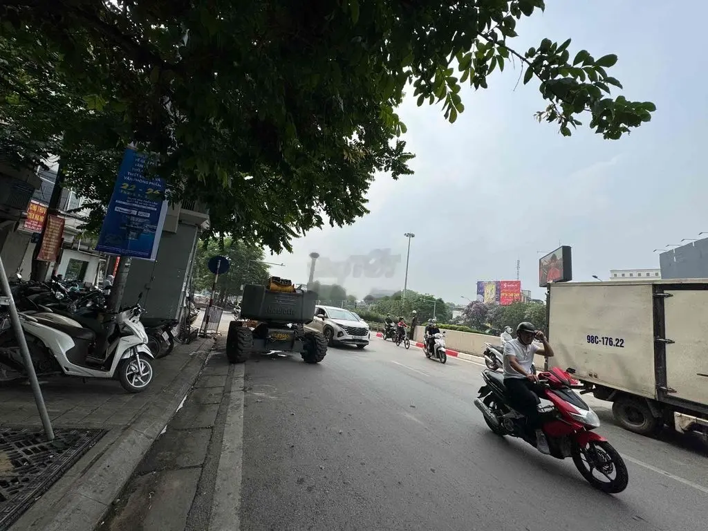 TÔI bán nhà MẶT PHỐ HOÀNG QUỐC VIỆT NGHĨA ĐÔ mặt tiền 5m KD Đình 4T