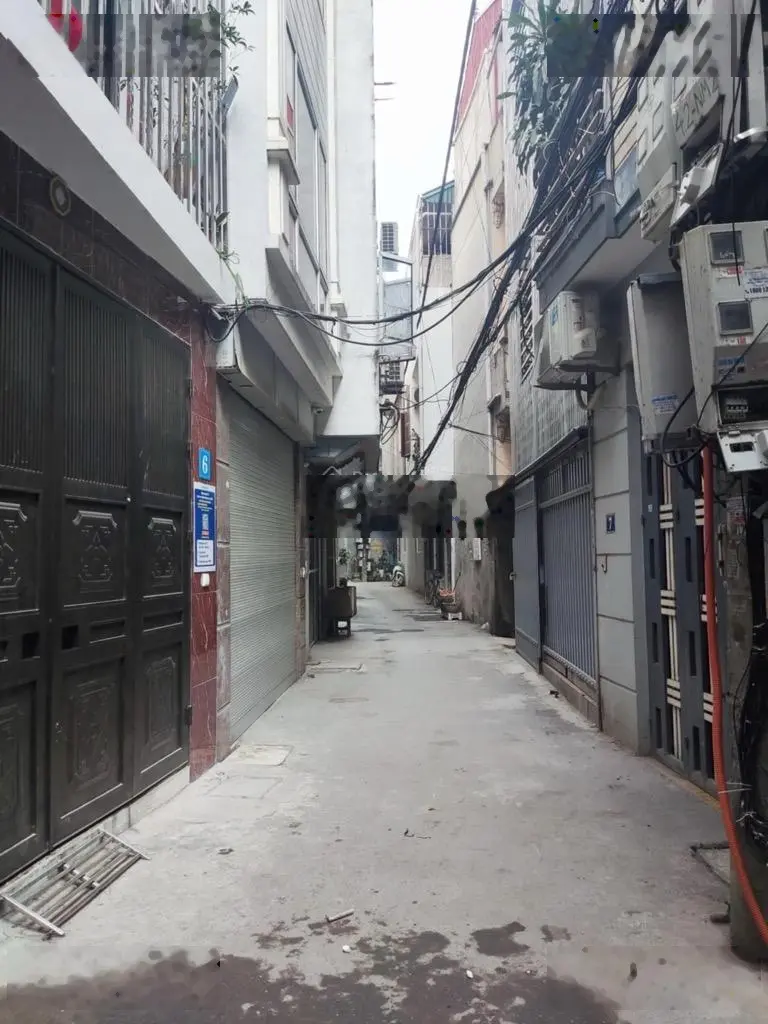 Nhà 58m2 - 9,25 tỷ, trung tâm Mỹ Đình dân xây chắc chắn, vị trí tiện lợi 50m ra đường ôtô