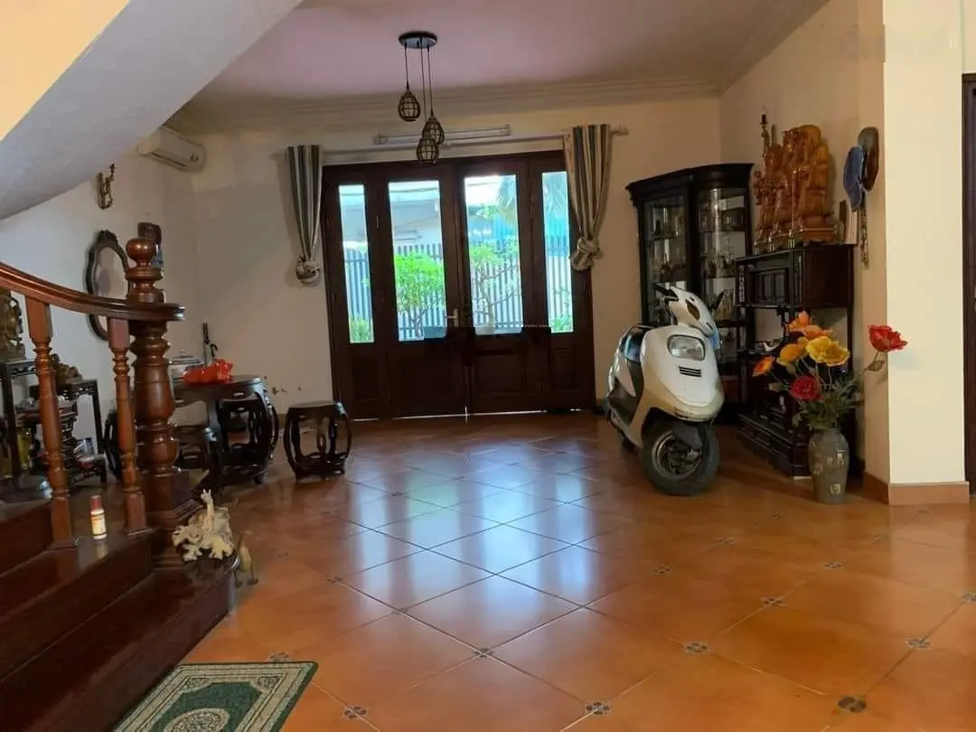 CCCN biệt thự Pháp Tây Hồ lô góc 3 thoáng, 10m ra Hồ, 119m2, 4 tầng, MT 7.5m, chỉ 27 tỷ, 0969 065 ***