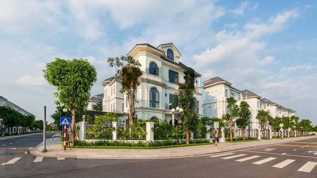 Anh Sếp gửi bán căn GÓc siêu phẩm vip nhất Vinhomes Green Villas, view hồ, view công viên, Thoáng