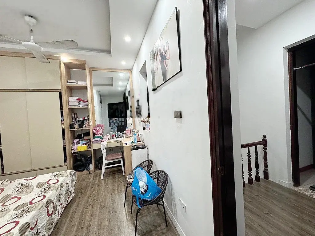 Bán nhà Phú Diễn, 5 tầng, MT 4,3m, 15m ra ôtô, 100m ra ôtô tránh, 300m ra hồ Phú Diễn, 6 tỷ