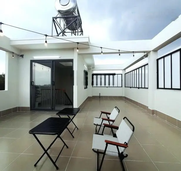 Bán gấp nhà ngay Ngã Tư Ga - full nội thất - Thạnh Lộc Quận 12 - sổ hồng riêng - 60m2 - giá 3 tỷ 1