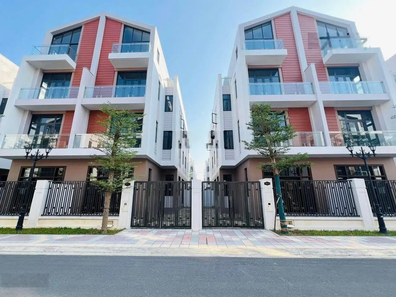 Siêu Phẩm biệt thự tứ lập Ánh Dương chuẩn bị được ra hàng. viu triệu đô ạ