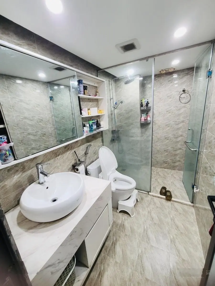 Hiếm! Phân lô Thái Thịnh, ngõ thông, ô tô tránh, gara Kd, thoáng sáng, 20m ra phố, 72m2*5T