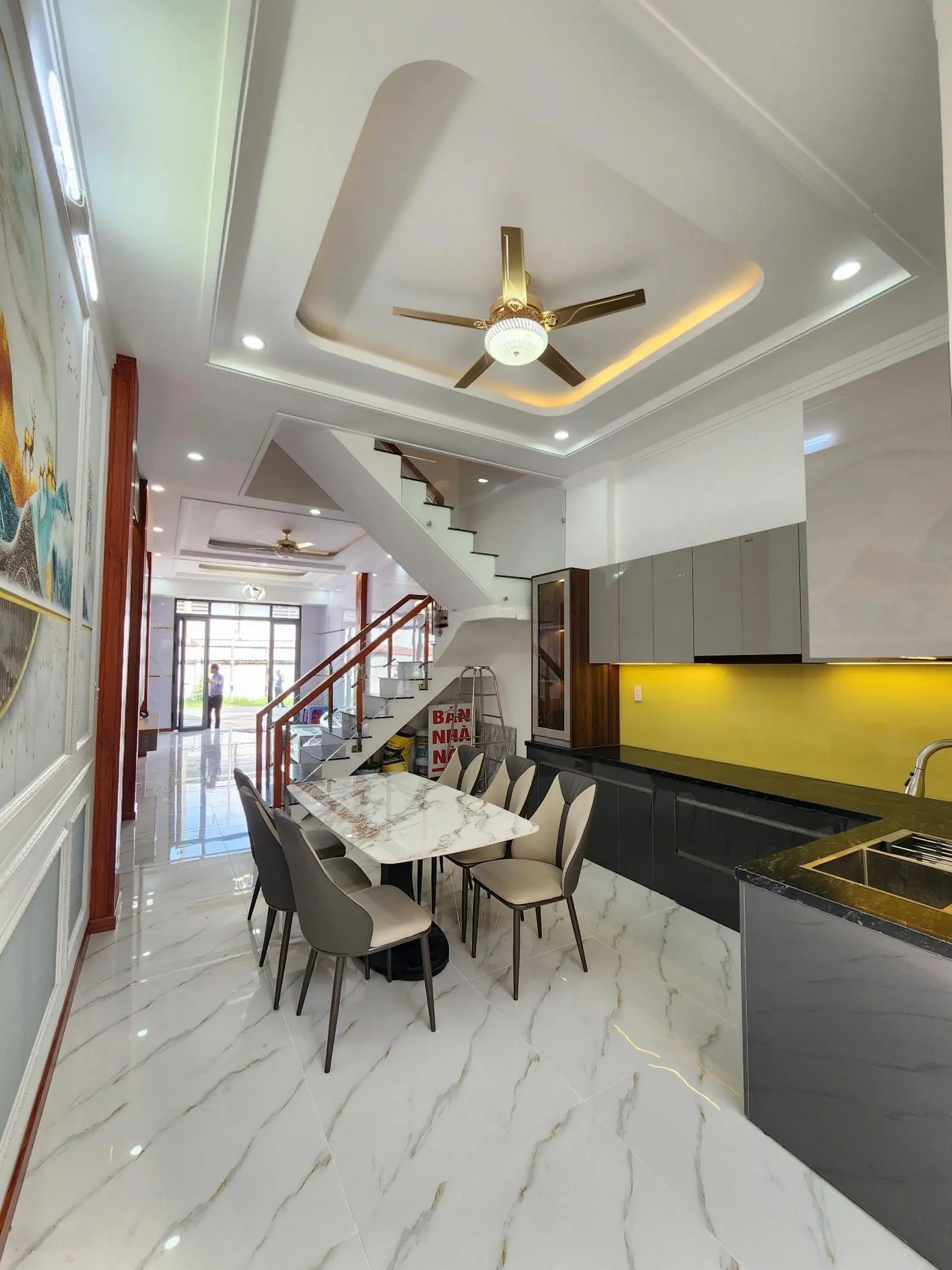 3,68 tỷ TL - 63m2(4x16m) cách chợ Phú Phong 200m bán nhà MTKD KDC gần ngã tư Miếu Ông Cù