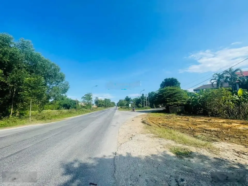 Ra hàng mặt đường 35m Nghi Đức