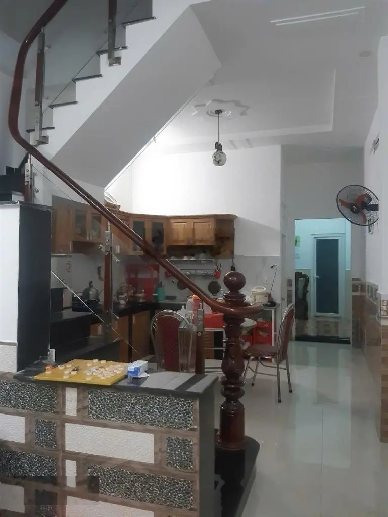 Đường nhựa 12m có vỉa hè, kinh doanh đa ngành, gần chợ linh xuân, 150m2, giá chỉ 7.4 tỷ.