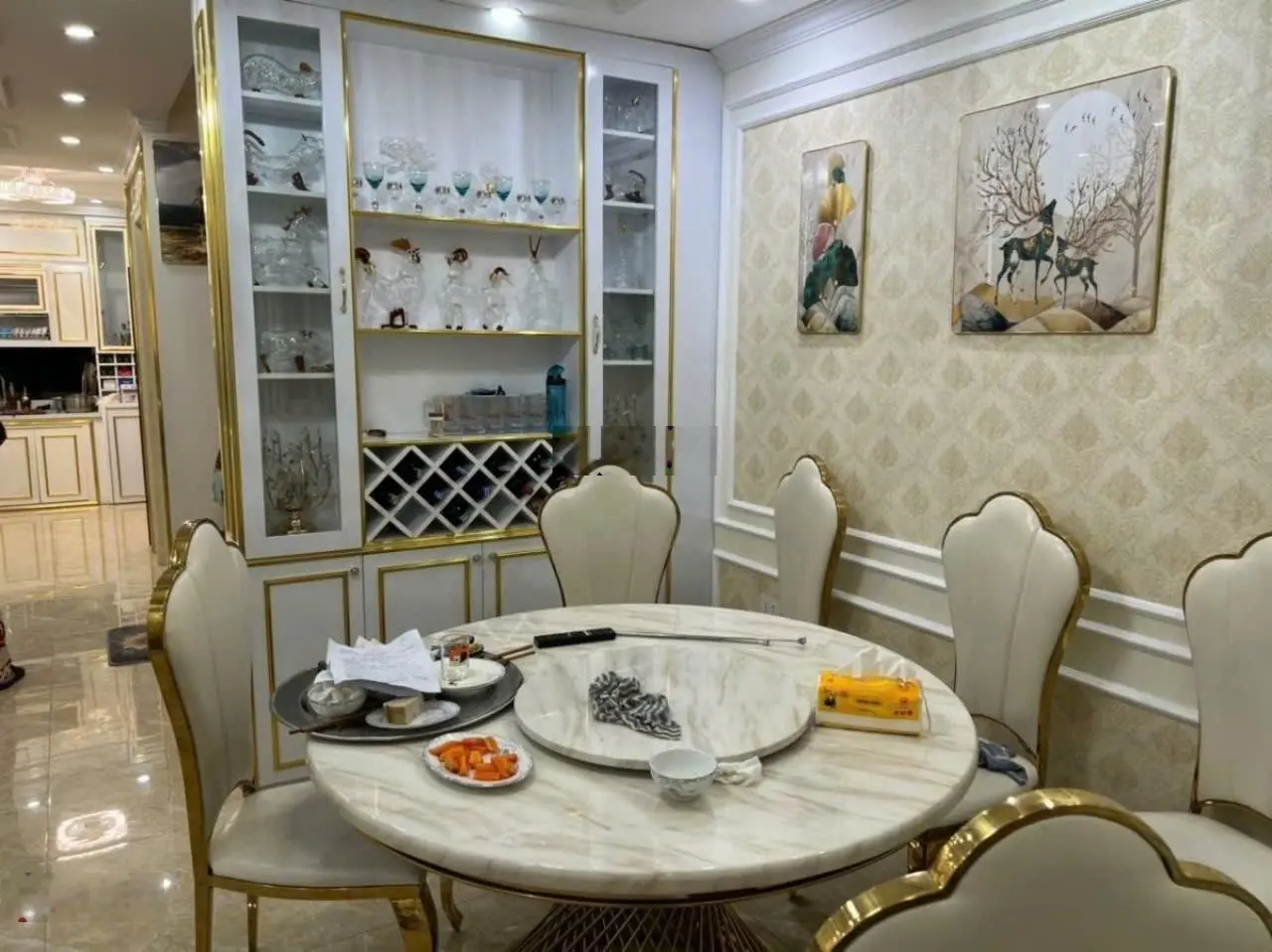 Bán nhà phố Hoàng Sâm, phân lô, 2 mặt tiền, nội thất nhập khẩu, thang máy 58m2, 24.2 tỷ