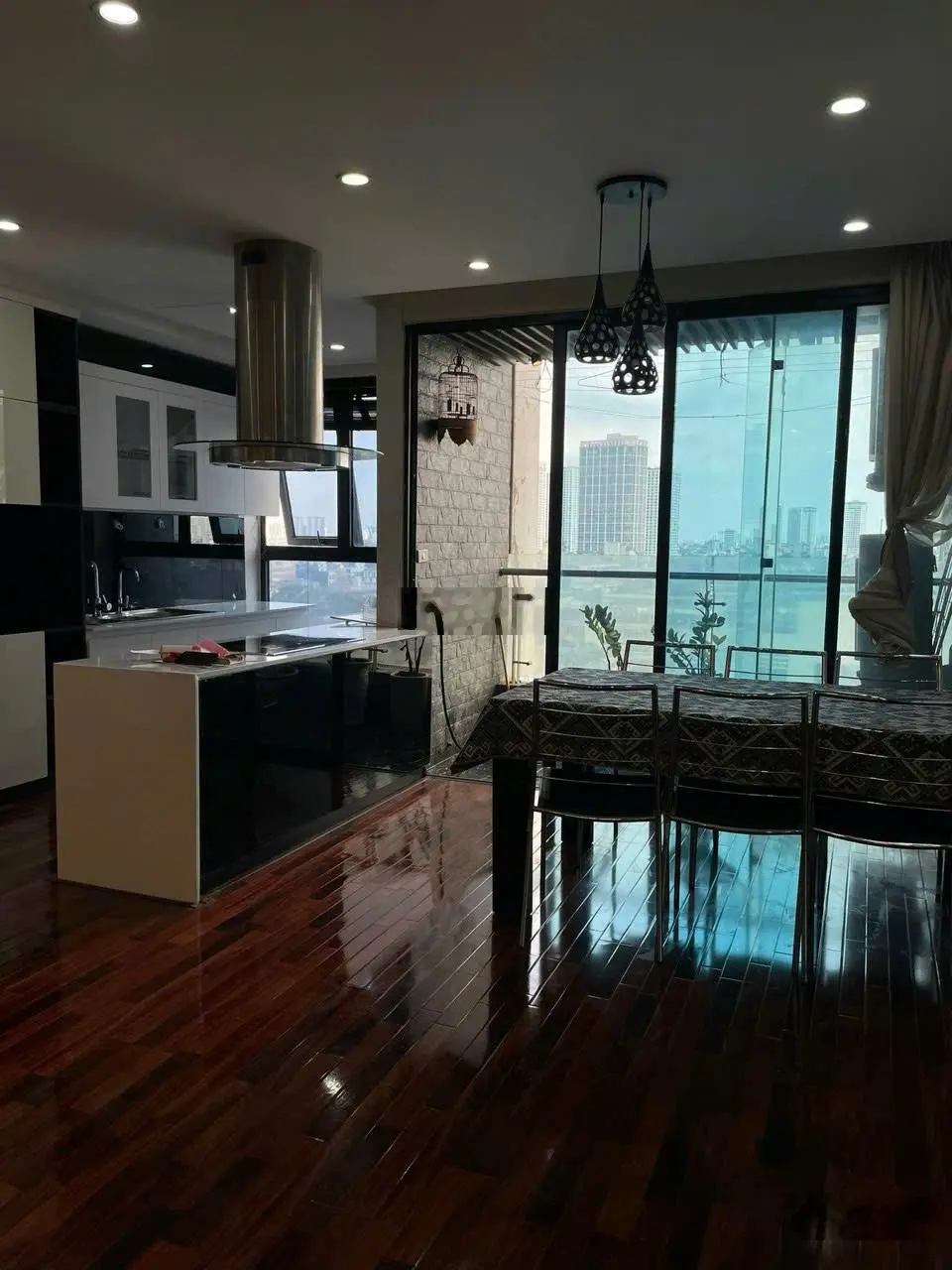 Chính chủ bán CH dự án Golden Land 275 Nguyễn Trãi, 130m2, 3N2W, căn góc Đông Nam+Tây Nam.Giá 6,9tỷ