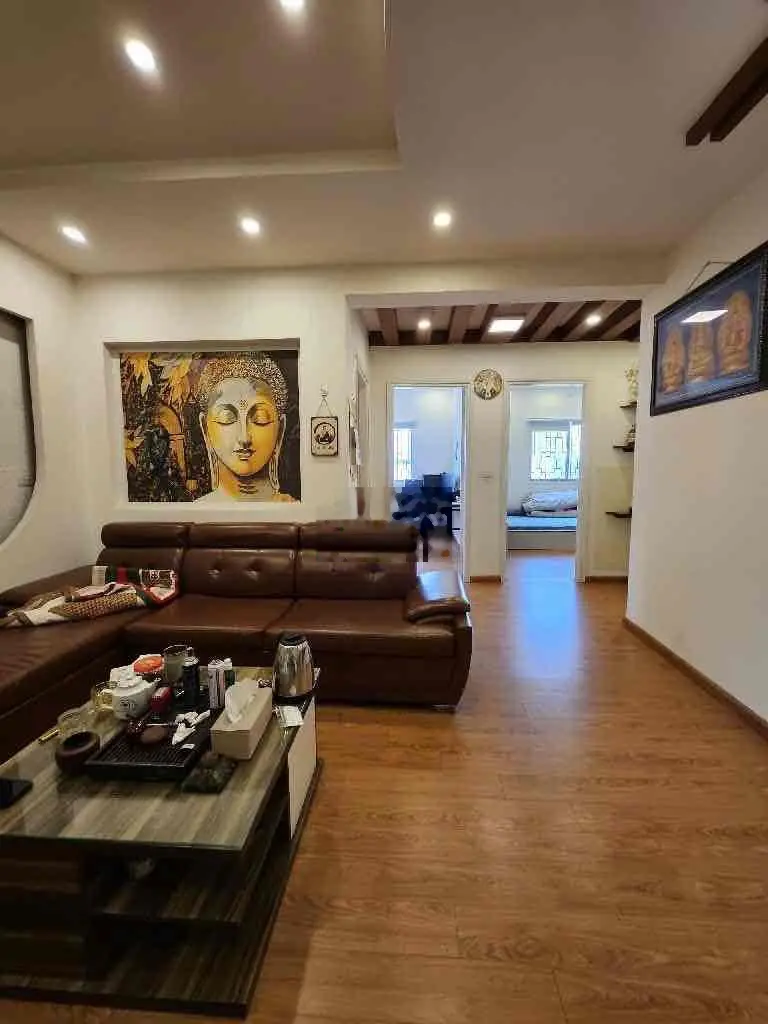 2,35 tỷ , cc thông tấn xã 81m2 , 2 ngủ ,2 vệ sinh , cự.c hi.ếm