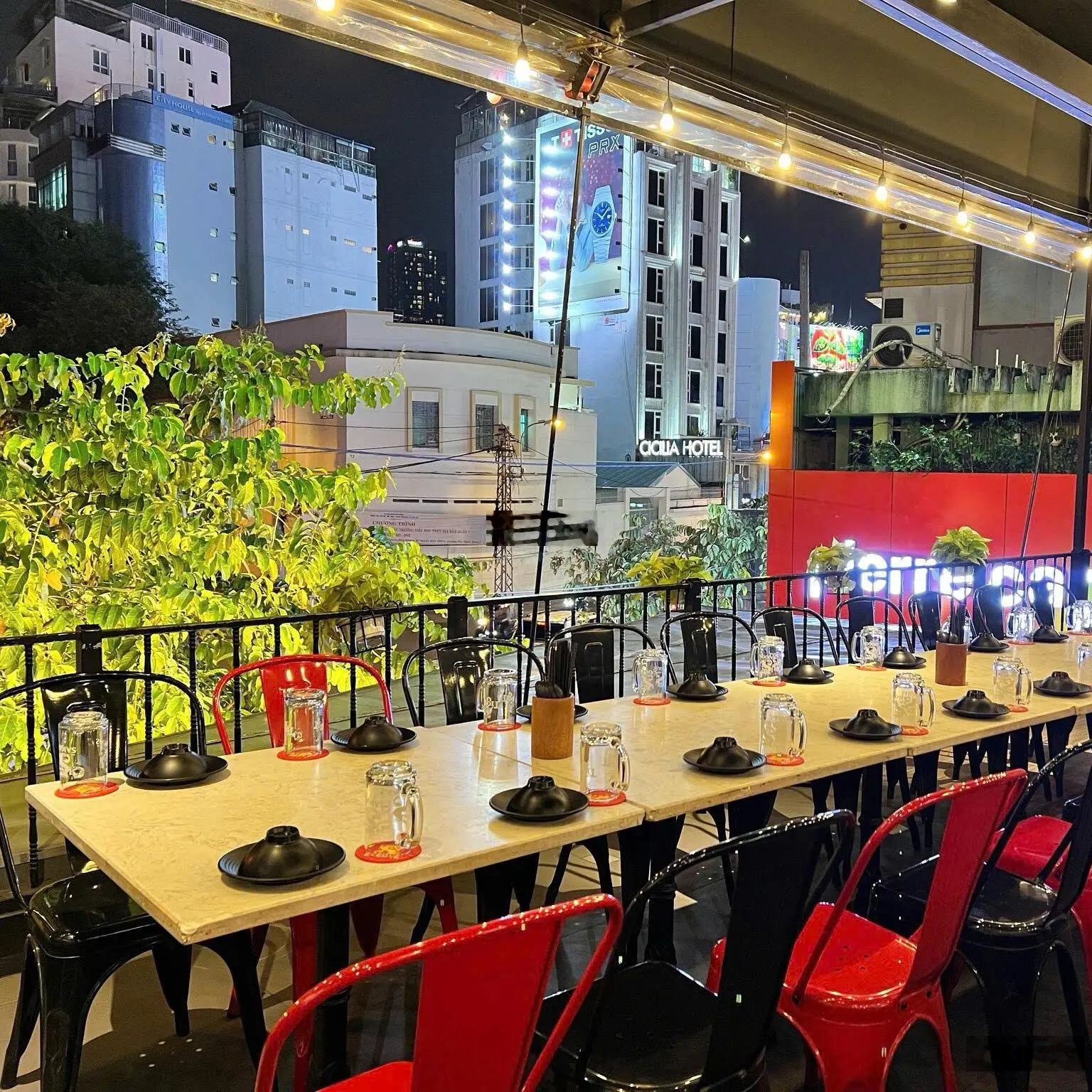 Bán nhà Góc 2MT Cách Mạng Tháng 8, P.Bến Thành, Q.1, DT: 8,6 x20 KC:2 tầng, HĐT: 9000USD, Giá 79 tỷ