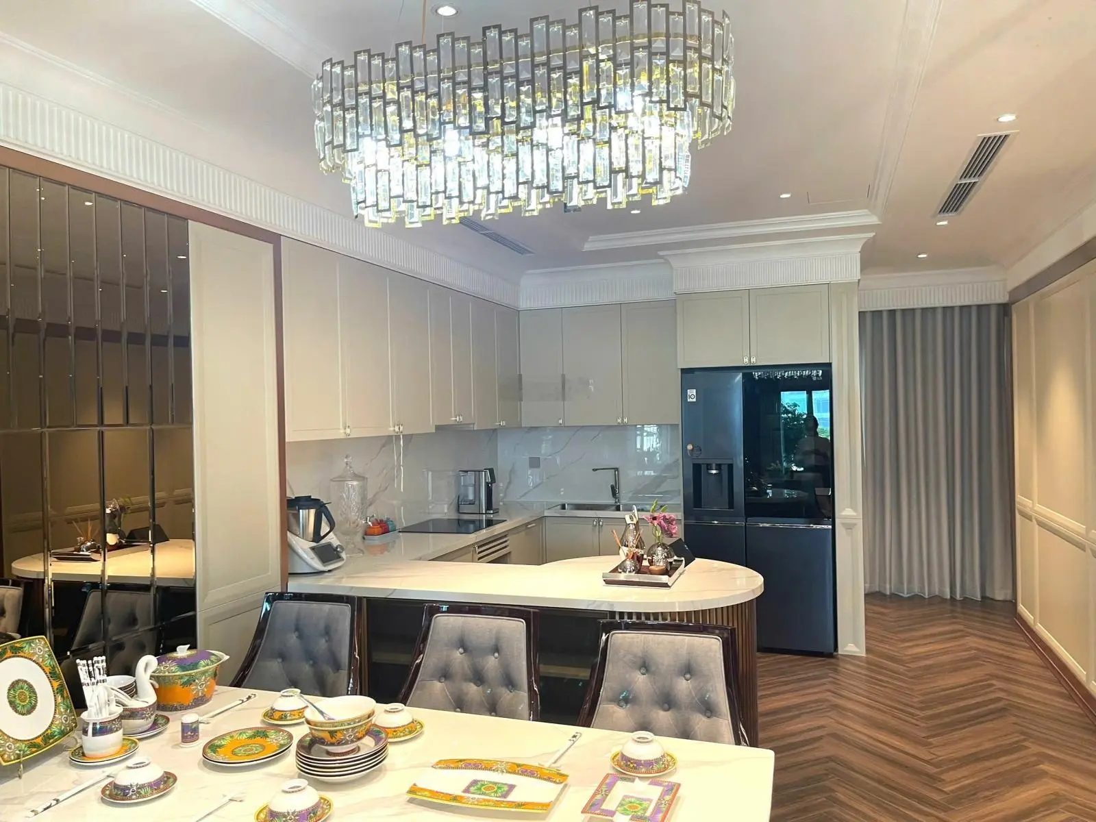 Bán căn dinh thự thương mại mặt tôn đức thắng - dự án royal mansion bắc giang