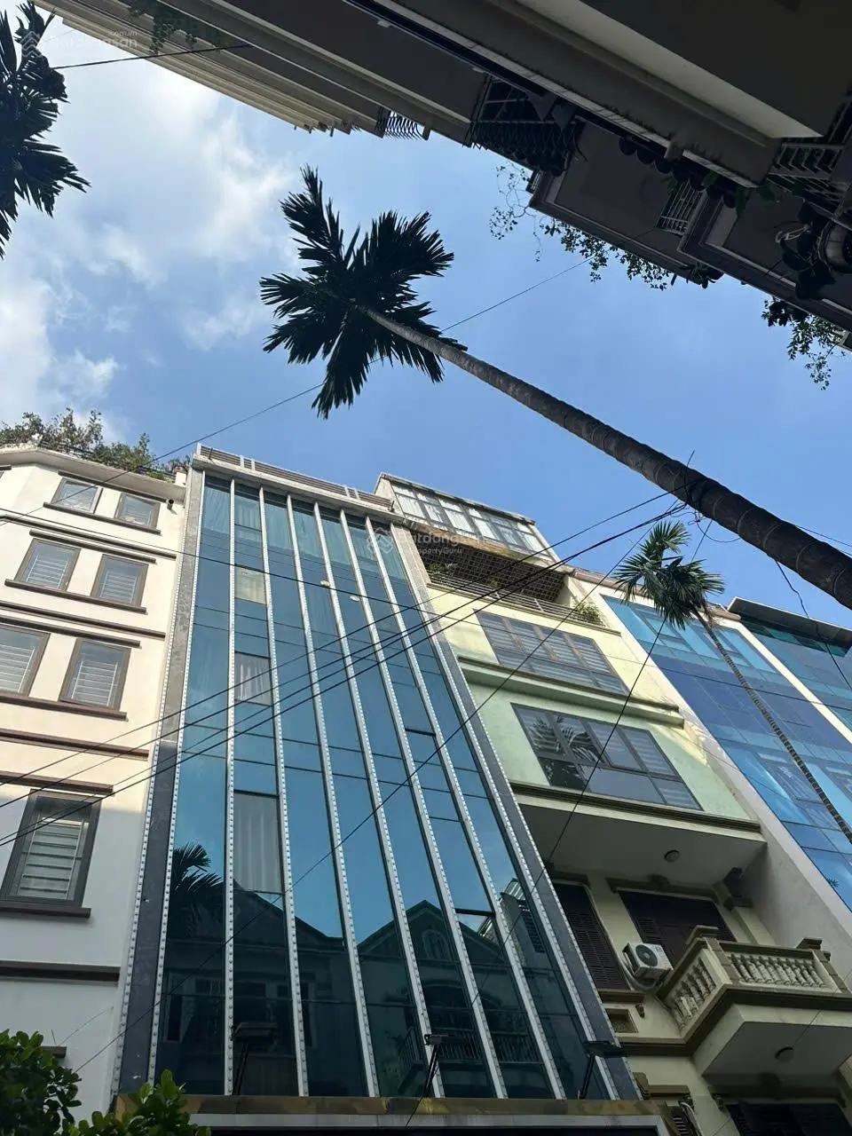 Hiếm!!1.0.2!!bán nhà đỗ quang-65m2-7 tầng thang máy-thông sàn- kinh doanh-ôtô tránh-32tỷ0394 743 ***