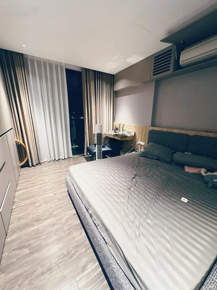 Bán gấp Biệt thự sân vườn Dịch Vọng, 271m2 nhỉnh 60 tỷ, hầm để xe, ô tô tránh.