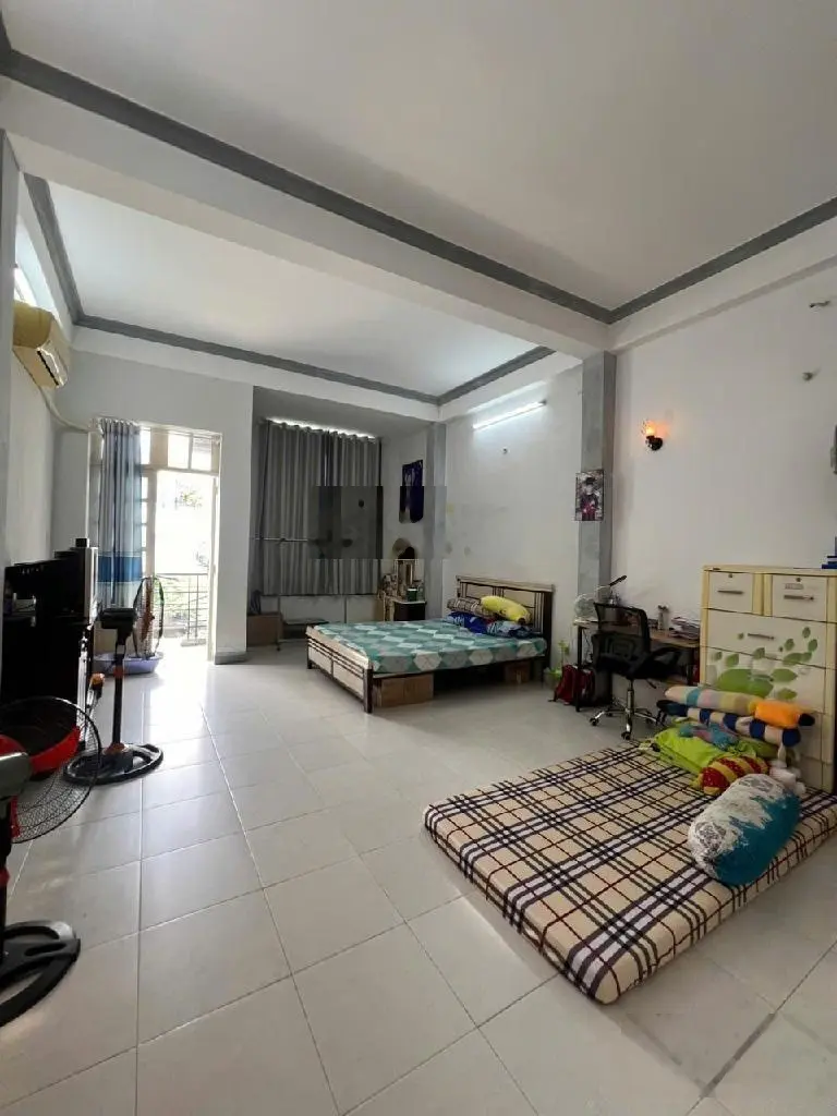 Bán nhà đẹp Phú Định, Quận 8 nhà 1 trệt 3 lầu 5PN, giá chỉ 6 tỷ