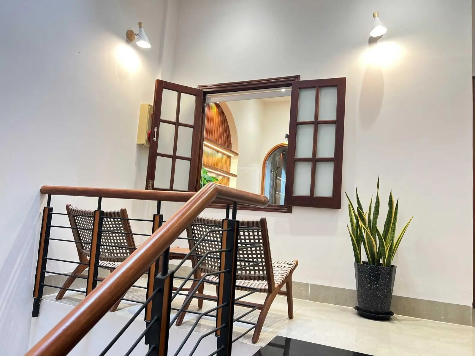 Bán nhà ven biển Mỹ Khê vị trí VIP sát Hồ Nghinh, giá đầu tư tốt