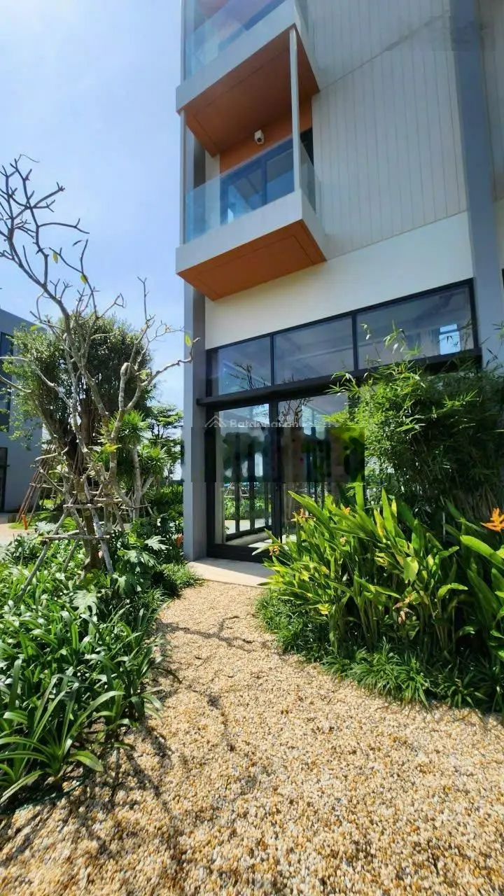 Siêu phẩm căn gốc xịn. Ngay clubhouse, mặt sông và có cây cổ thụ - River Townhouse