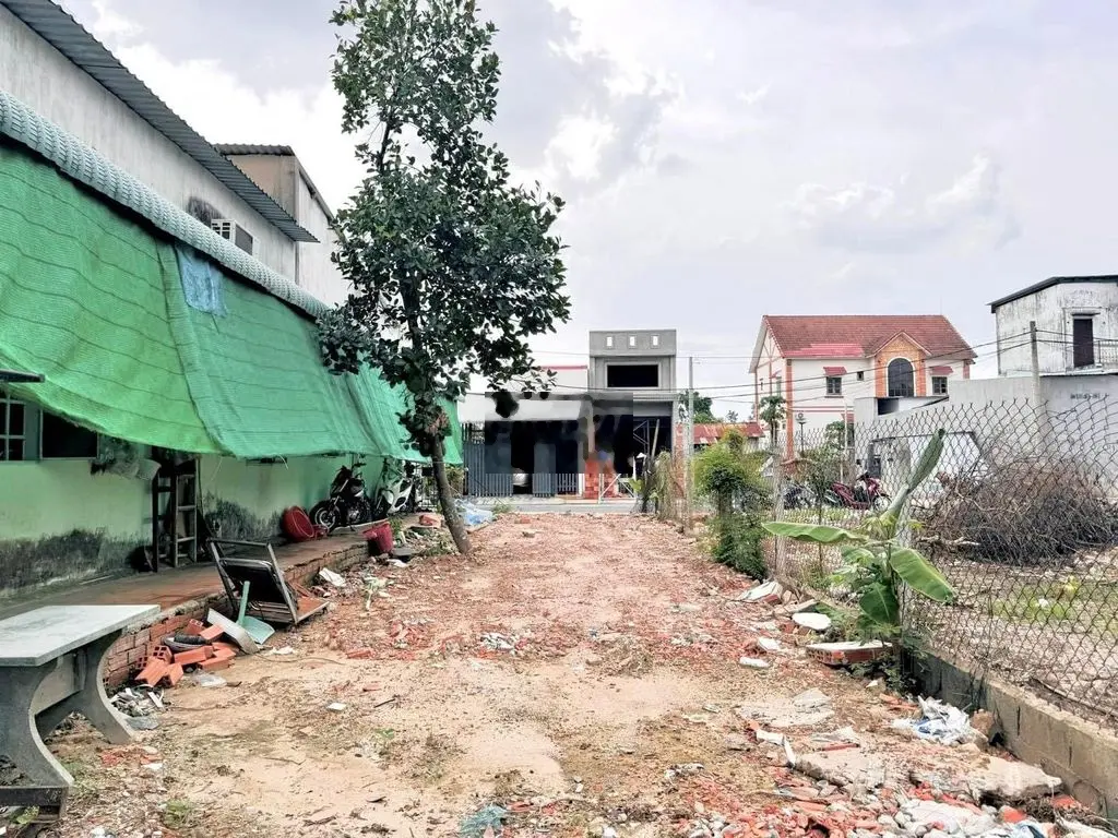 Tôi Cần tiền bán lô đất trong KDC Phú Hoà Đông 92m2 giá 950tr sổ sẵn