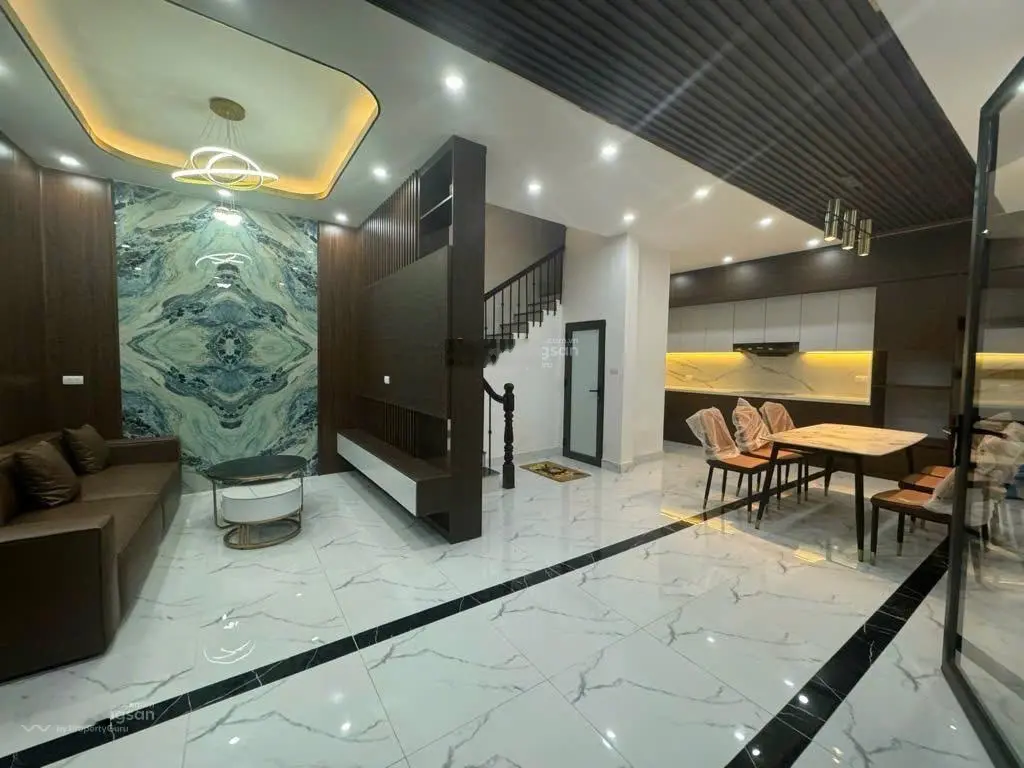 Vương thừa vũ - ô tô tránh sát nhà - khu quân đội - dt: 50m2; mt: 8.6 m - nhỉnh 10 tỷ